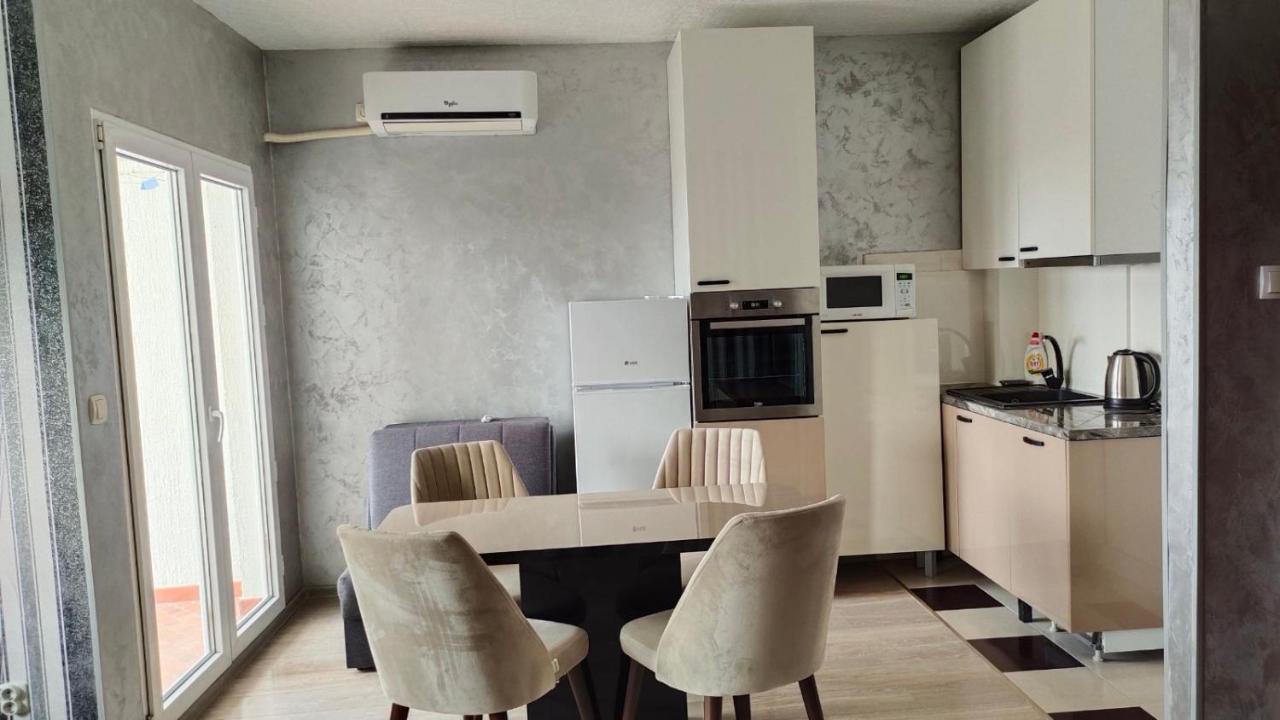 Good Inn Бар Экстерьер фото